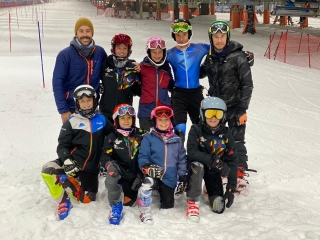Erster Trainingsblock auf Schnee in der Skihalle Landgraaf